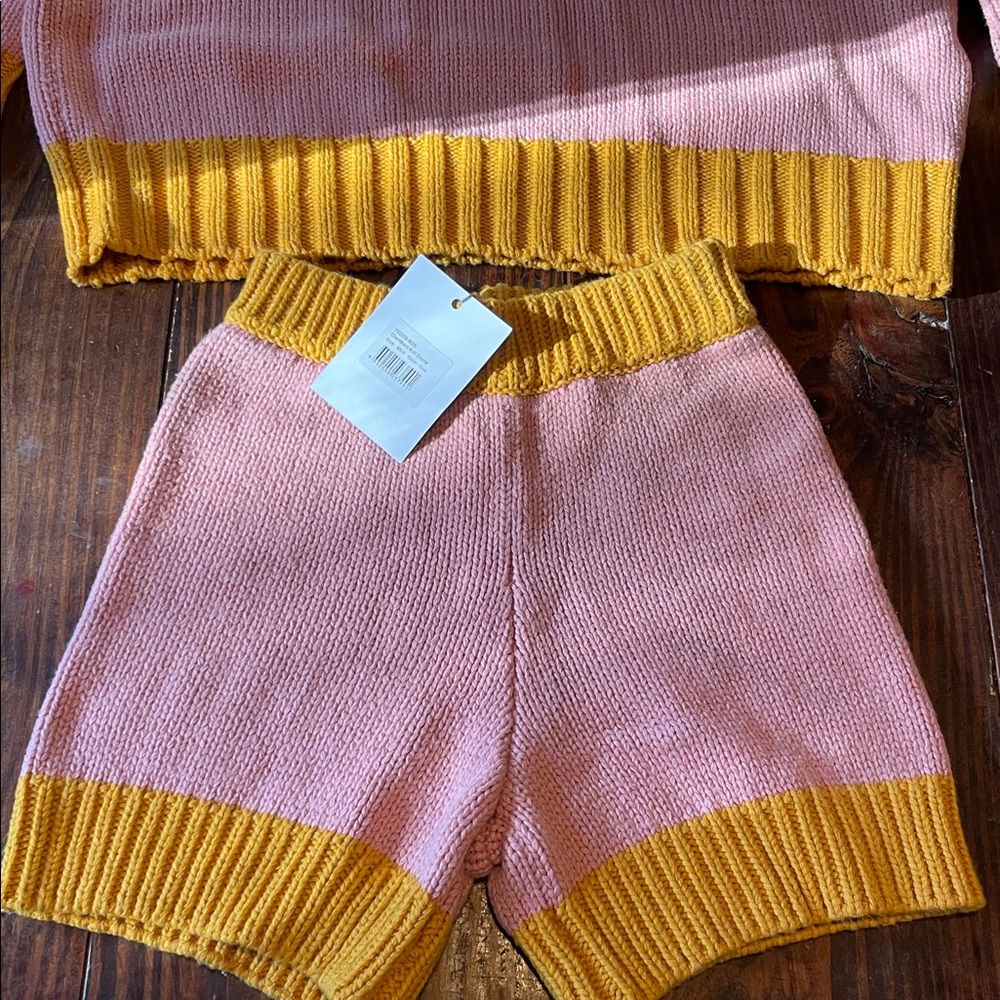 Blanca Chambord Sweater Shorts Set XS/S - Picture 2 of 9